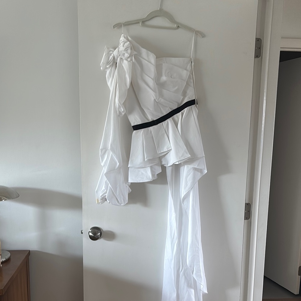 Stylish White Asymmetrical Dress with Black Accent